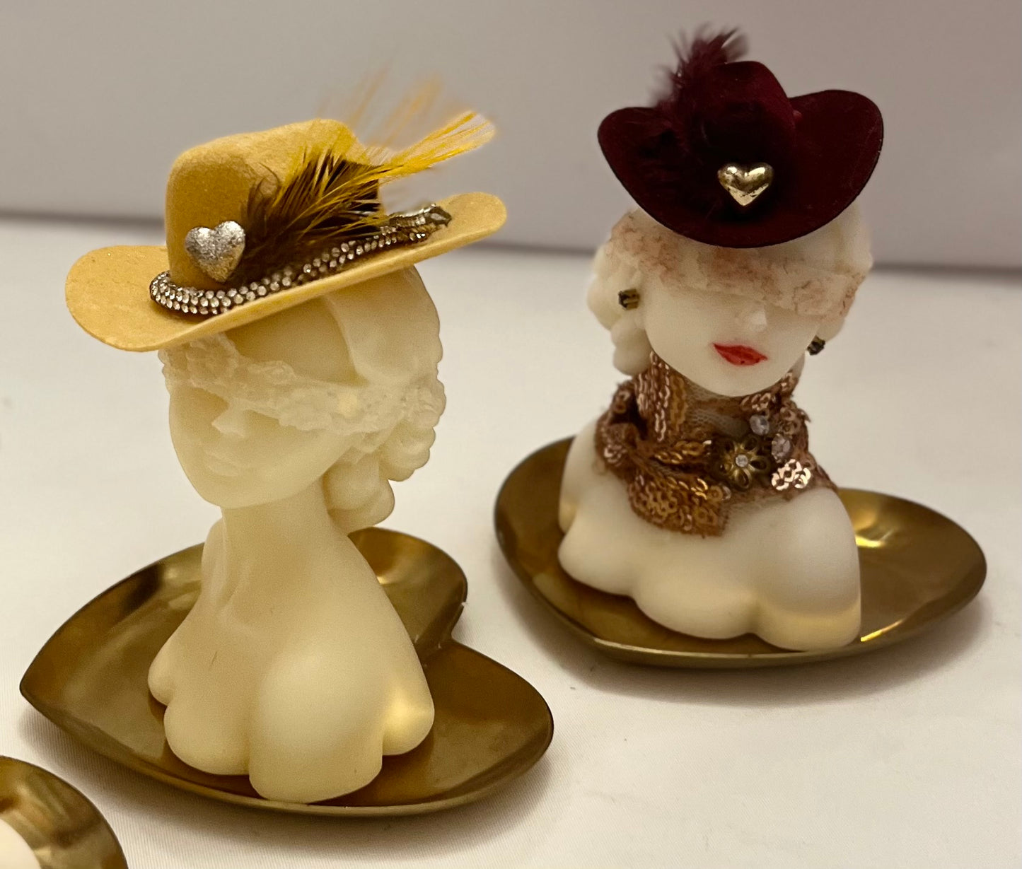 A LADY WITH INTENT | SCULPTED CANDLE