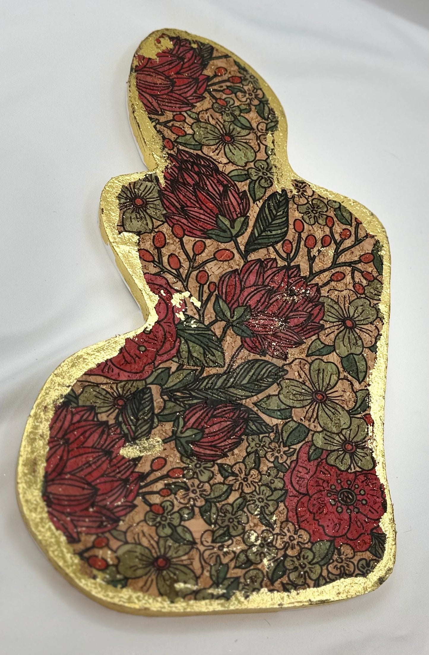 Vanity Tray of Gesture Figures of Ladies - Dried Floral Display Tray Jesmonite Cement