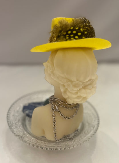 A LADY WITH INTENT | SCULPTED CANDLE