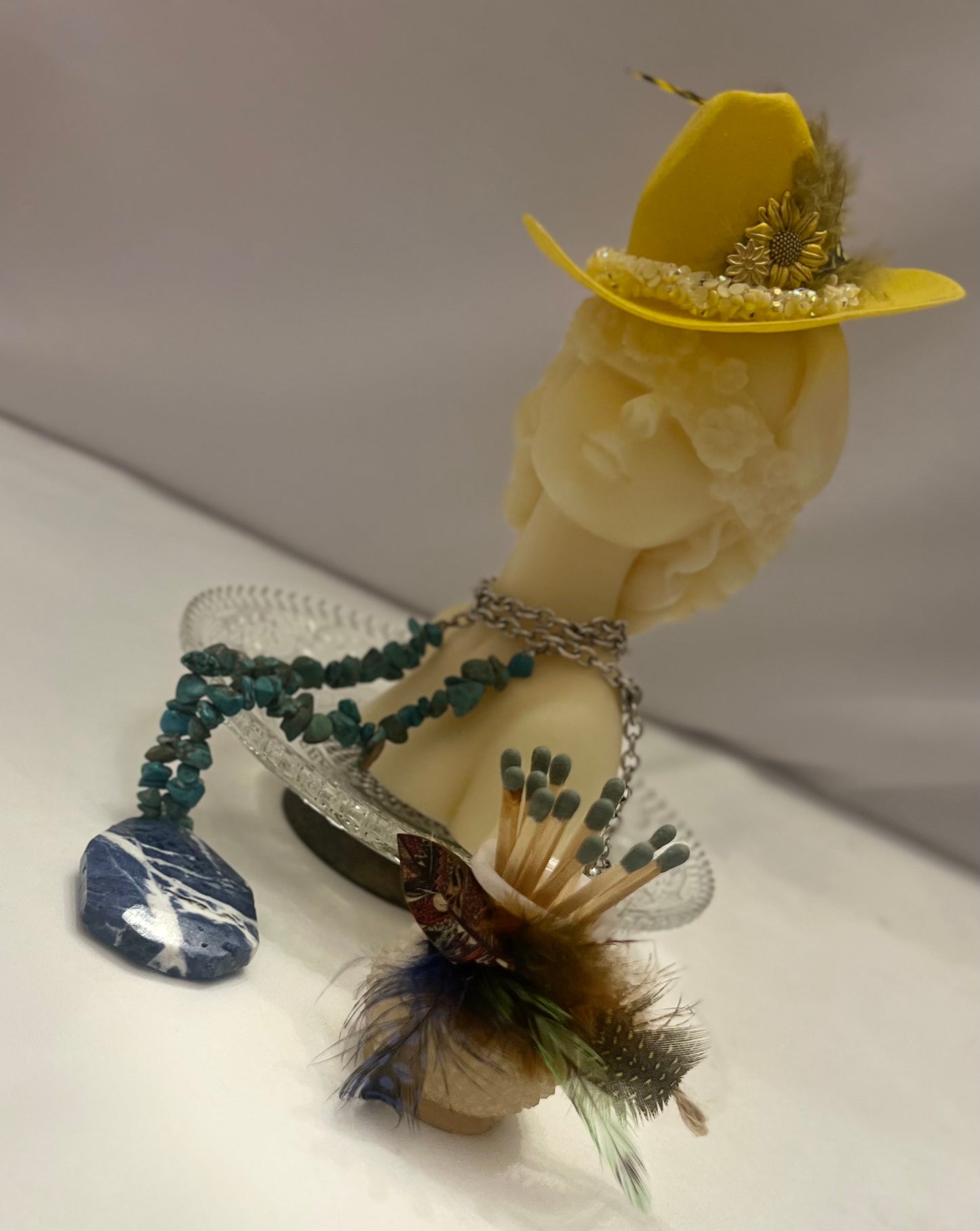 A LADY WITH INTENT | SCULPTED CANDLE