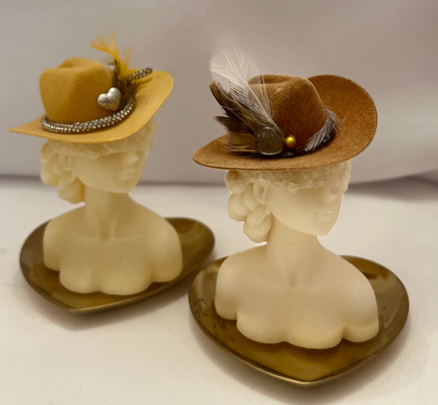 A LADY WITH INTENT | SCULPTED CANDLE