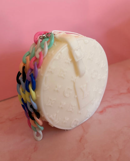DESIGNER HANDBAG CANDLE | LV CHAPEAU