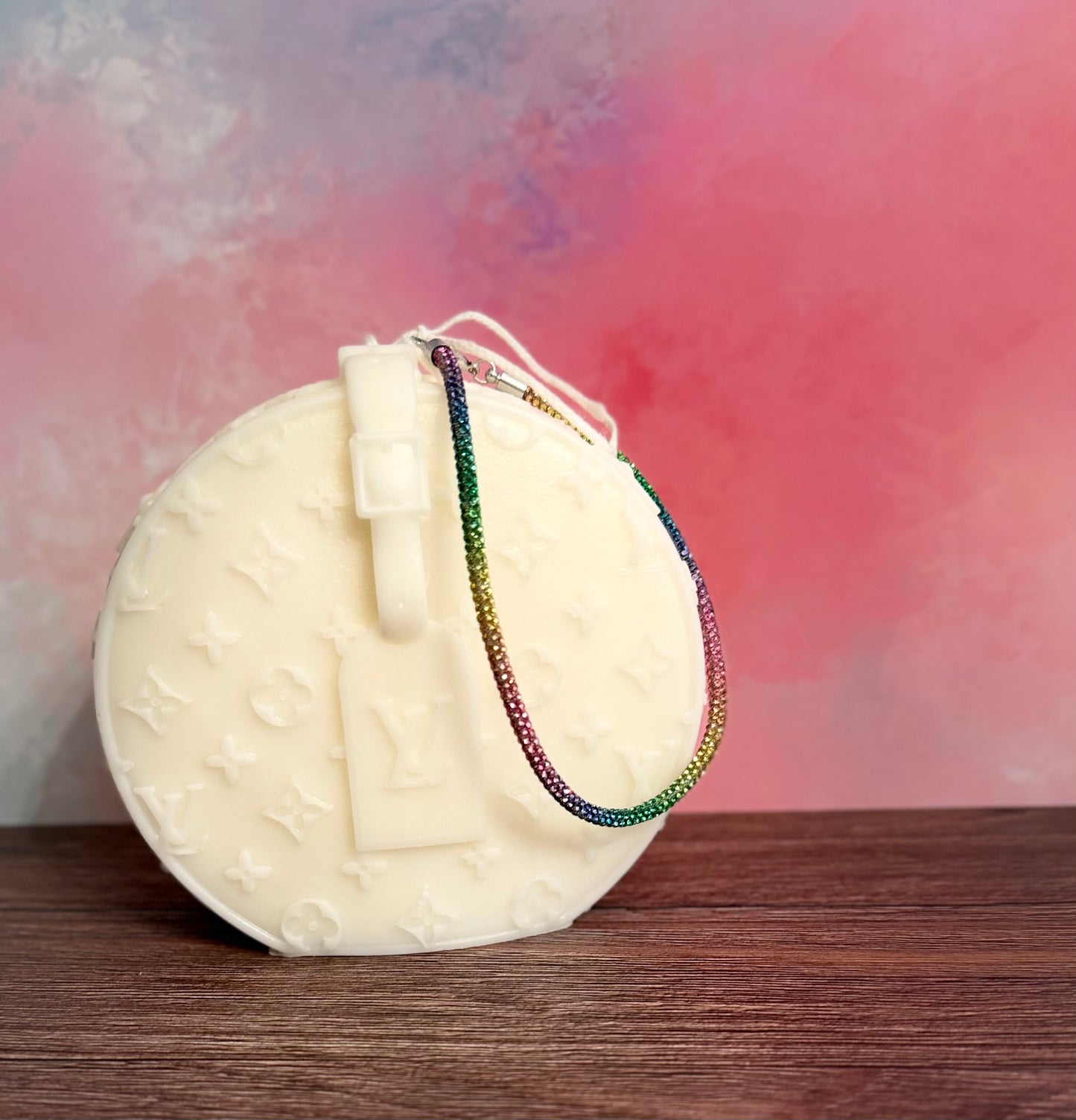 DESIGNER HANDBAG CANDLE | LV CHAPEAU