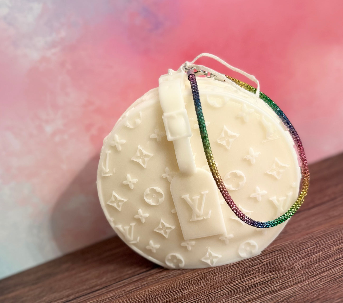 DESIGNER HANDBAG CANDLE | LV CHAPEAU