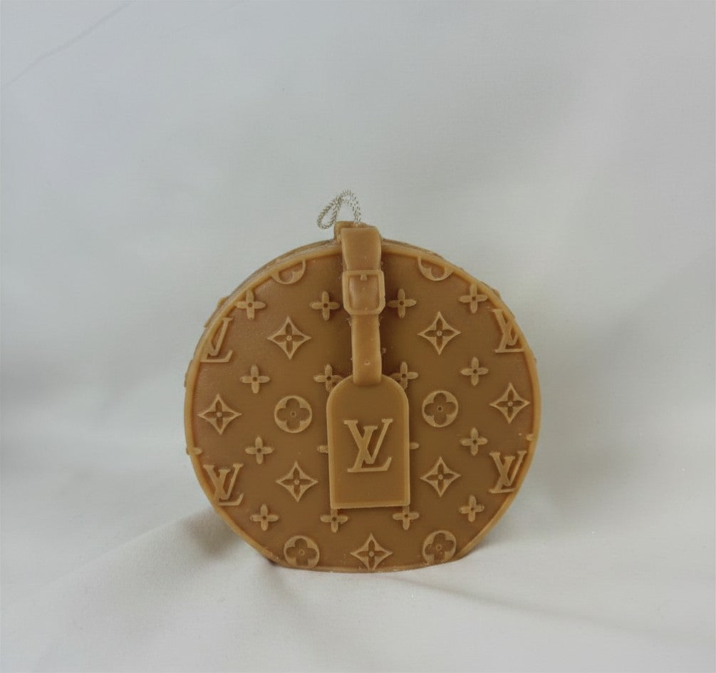 DESIGNER HANDBAG CANDLE | LV CHAPEAU
