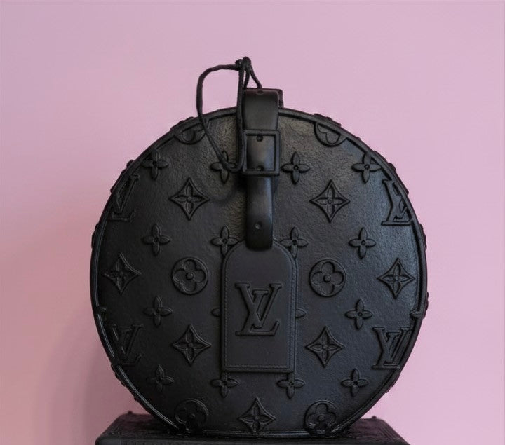 DESIGNER HANDBAG CANDLE | LV CHAPEAU
