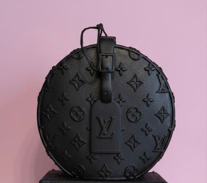 DESIGNER HANDBAG CANDLE | LV CHAPEAU