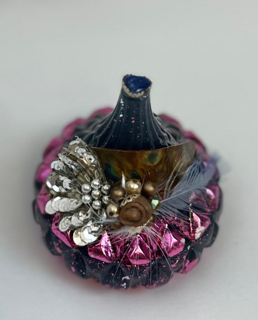 Teardrop Diamond Design Vintage Jeweled Keepsake Box