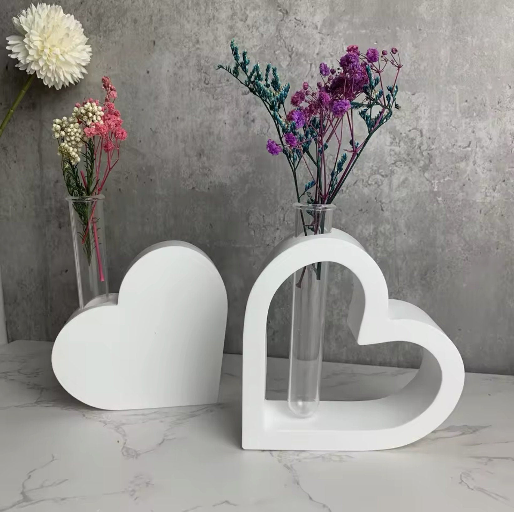 SCULPTED Hydroponic Vase - Heart Shaped Propagation Station - Room Diffuser