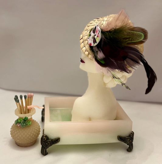 Meaningful Lady - Sunflower Glam - Sculptural Candle - Curated Gift Set
