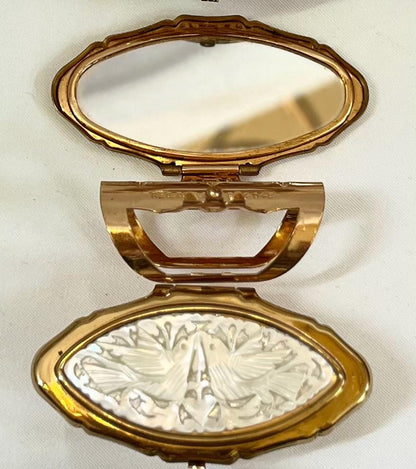 LipStick Ring Holder w/Flip-up Mirror
