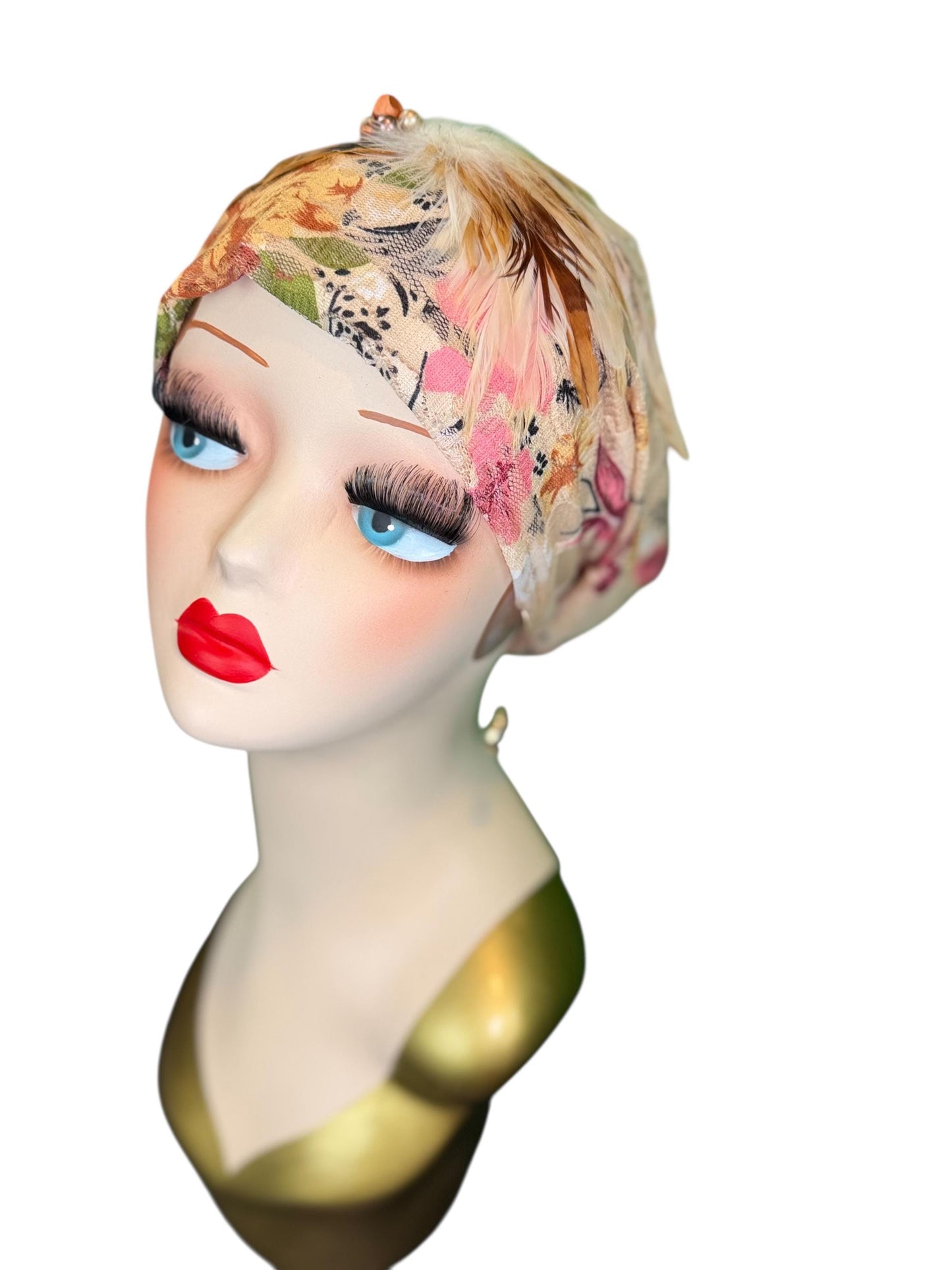 Cashmere Crème Statement Floral Lace Flapper - Vintage Jeweled & Feathered Designer Collectible Accessory