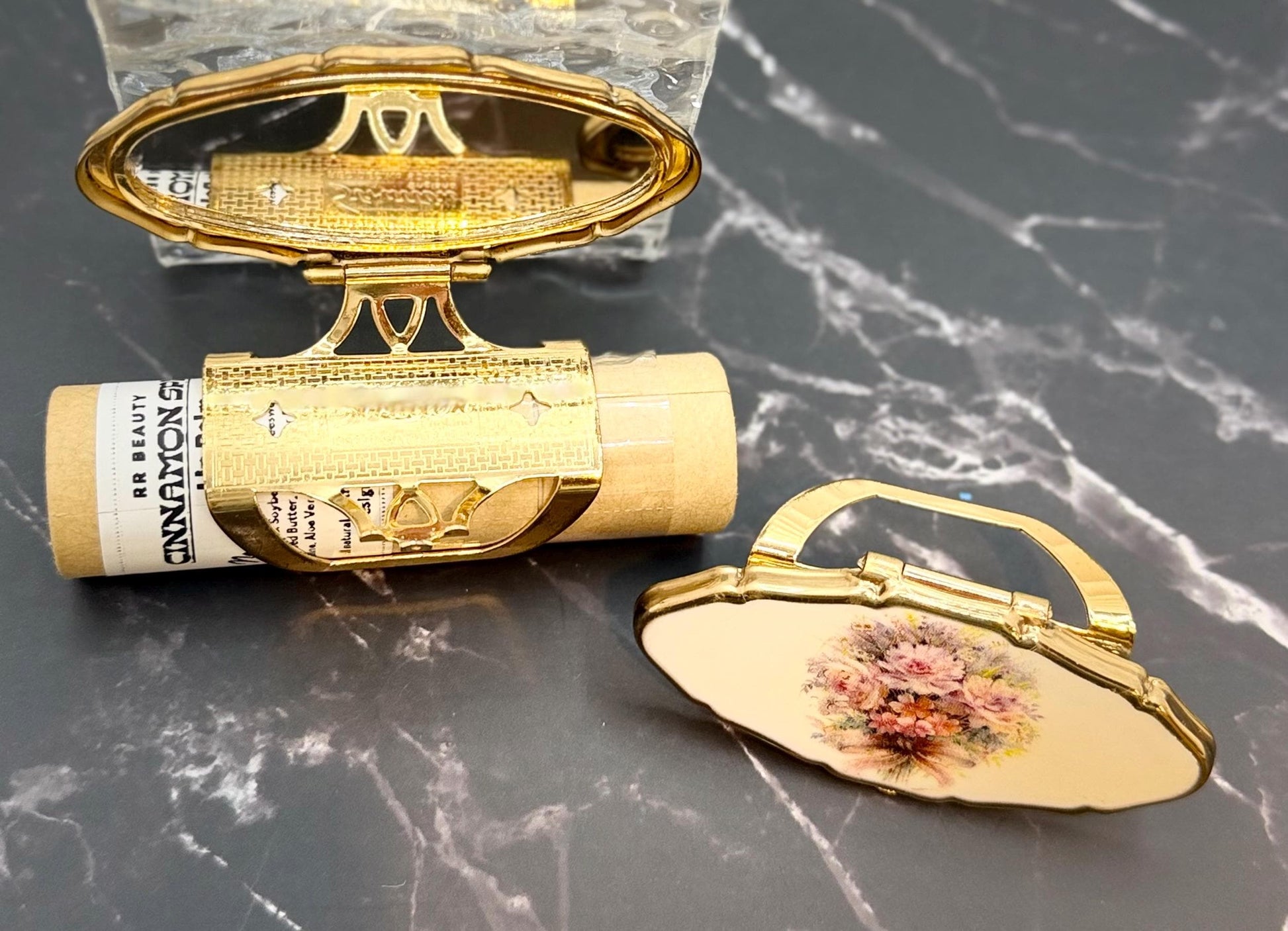 LipStick Ring Holder w/Flip-up Mirror