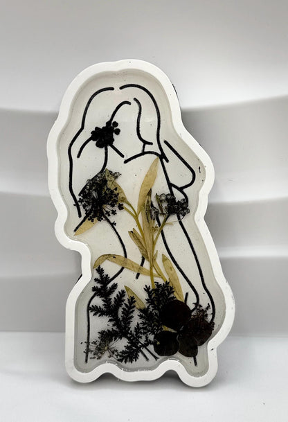 Vanity Tray of Gesture Figures of Ladies - Dried Floral Display Tray Jesmonite Cement