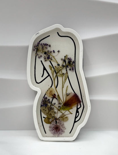 Vanity Tray of Gesture Figures of Ladies - Dried Floral Display Tray Jesmonite Cement