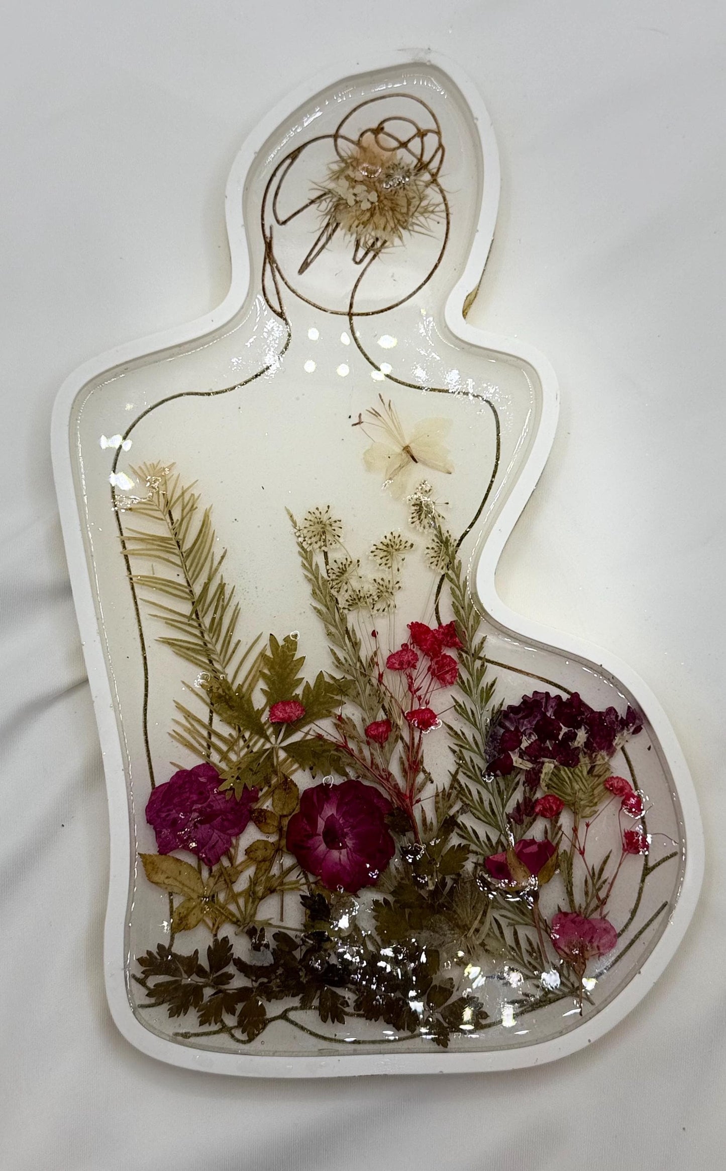 Vanity Tray of Gesture Figures of Ladies - Dried Floral Display Tray Jesmonite Cement