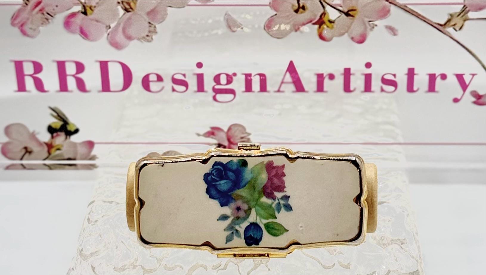 Vintage Rectangle Series of Statement Lipstick Holders with Flip-Up Mirror - Lip gloss travel carrier