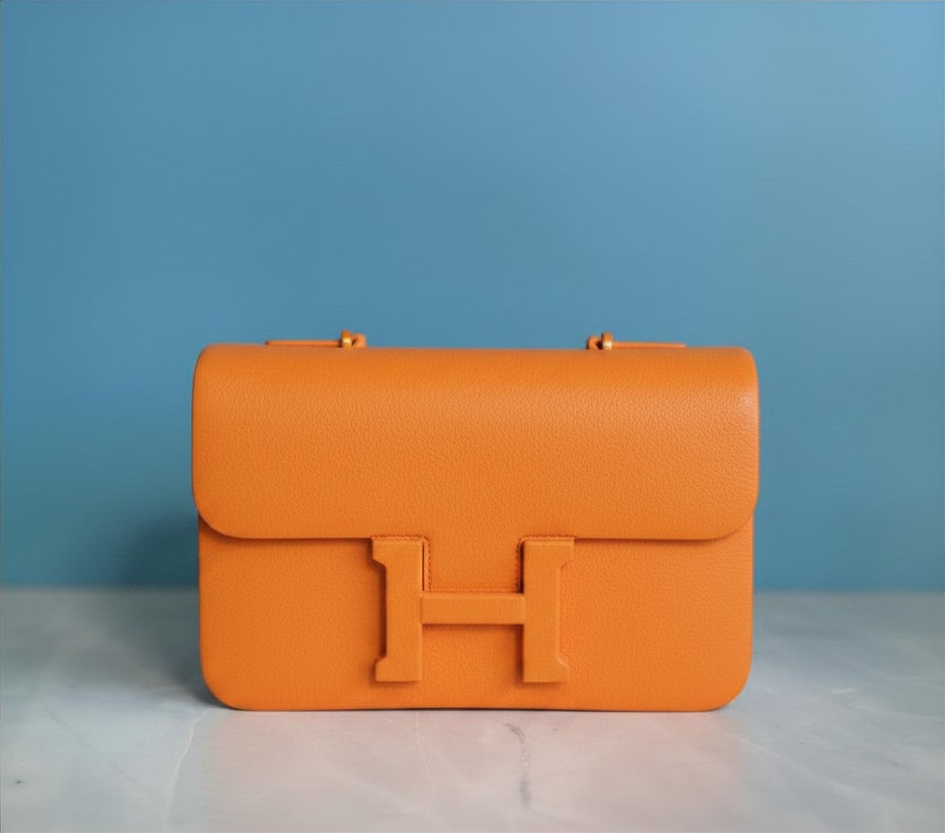 DESIGNER HANDBAG CANDLE | H. CONSTANCE