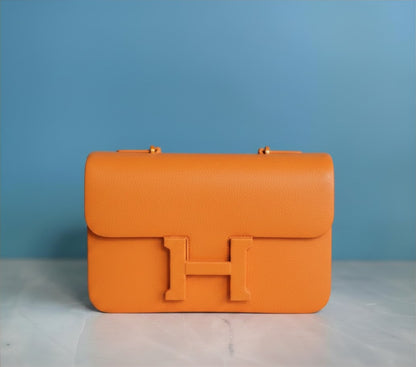 DESIGNER HANDBAG CANDLE | H. CONSTANCE